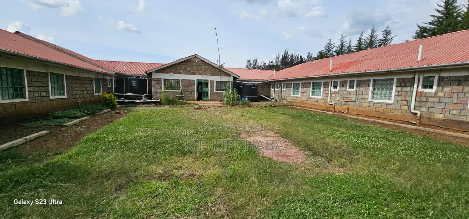 17bdrm Duplex in Maili Nne Eldoret, Huruma for sale