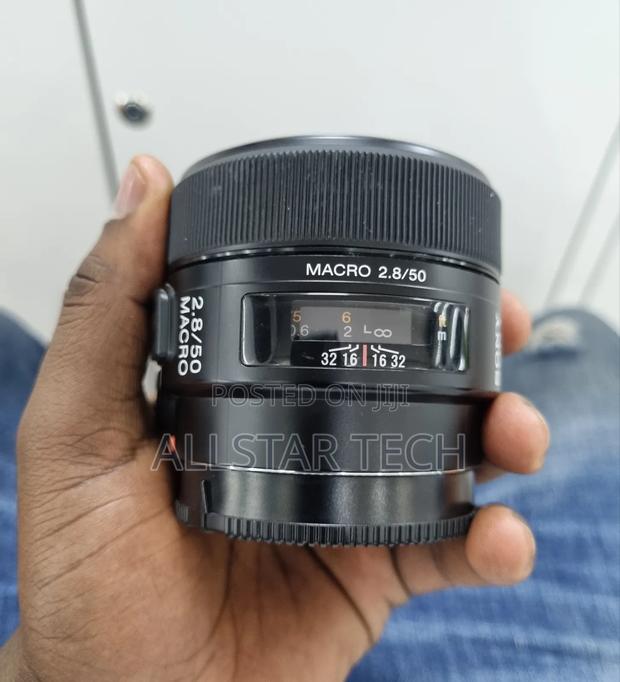 Sony 50mm F/2.8 Macro - main view