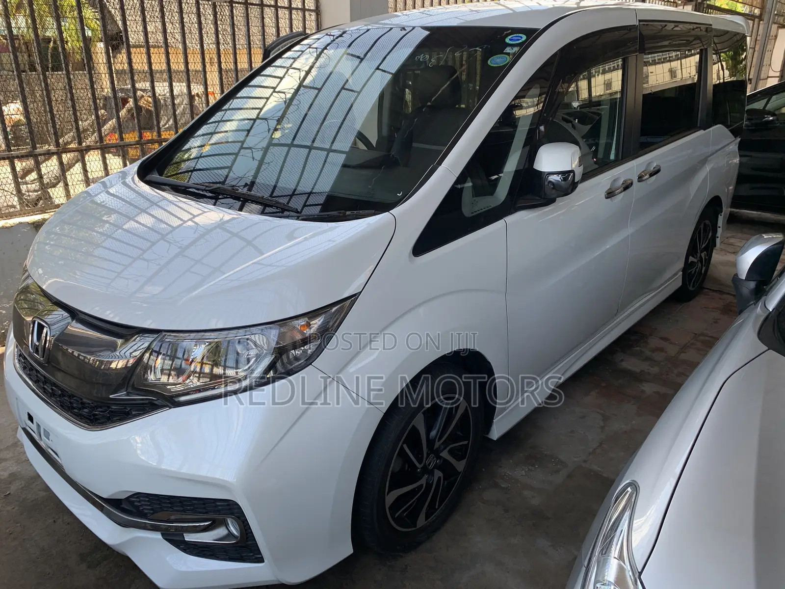 Honda Stepwgn 2017 White