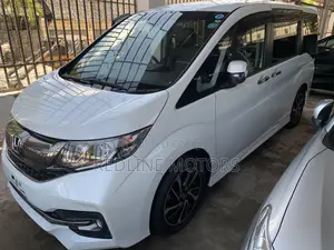 Honda Stepwgn 2017 White