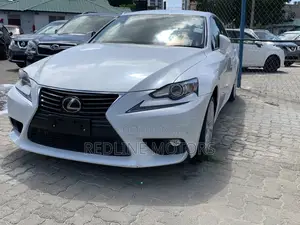 Lexus IS 200t 2016 Pearl