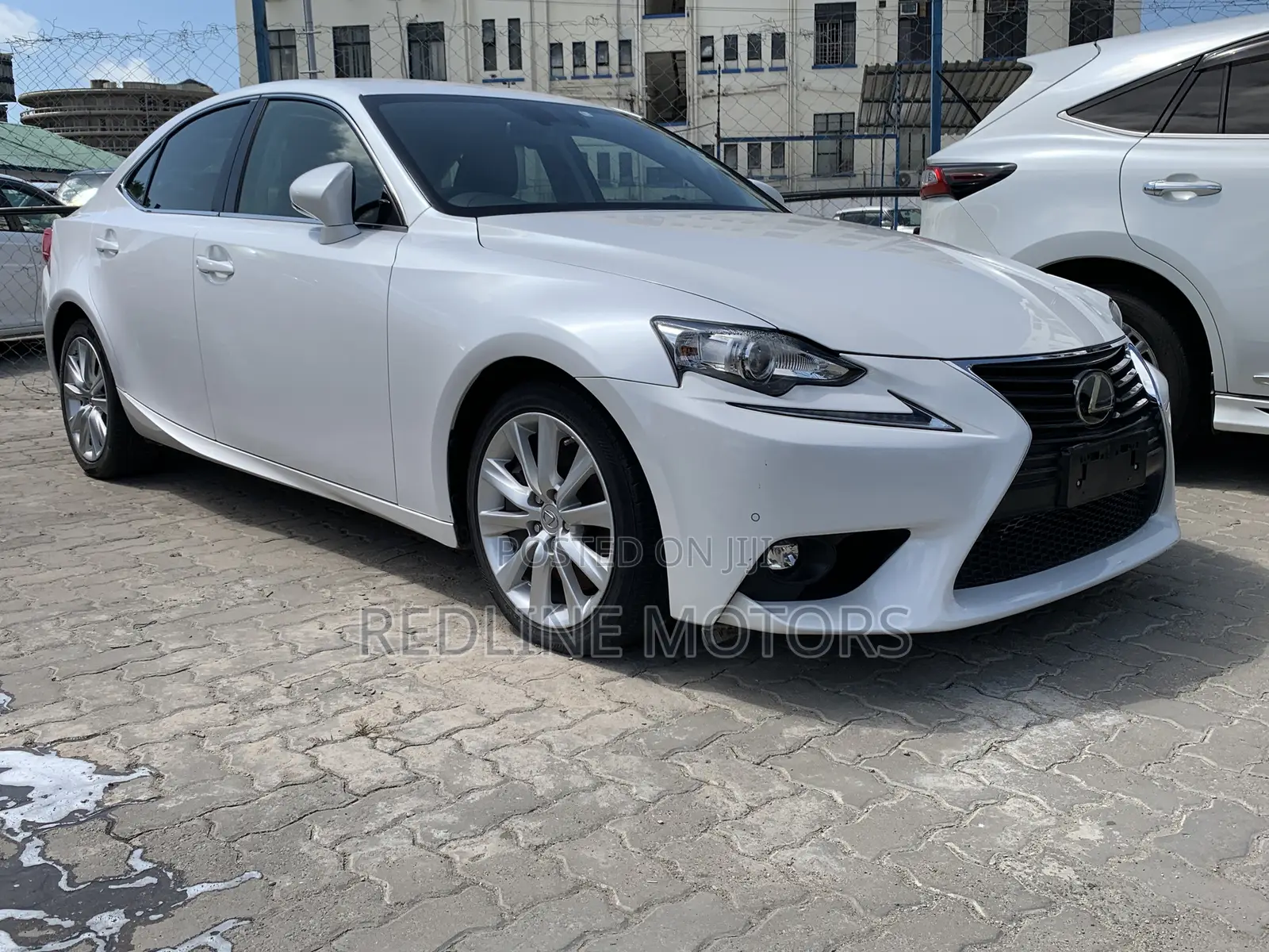 Lexus IS 200t 2016 Pearl