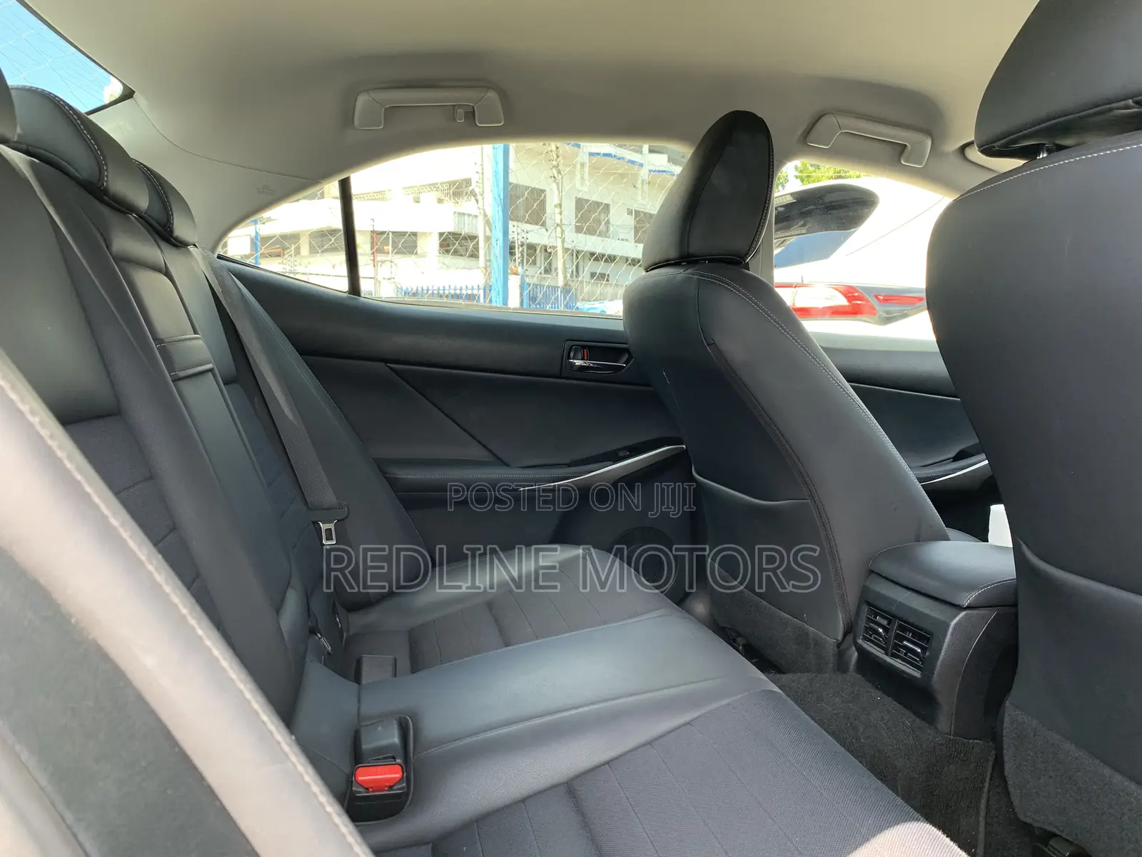 Lexus IS 200t 2016 Pearl