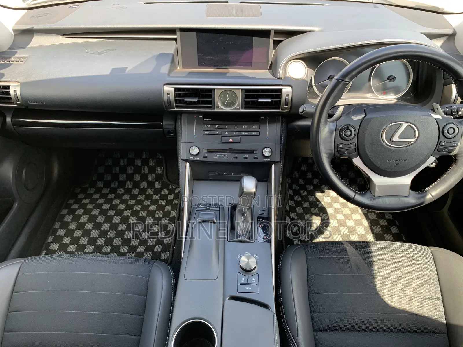 Lexus IS 200t 2016 Pearl