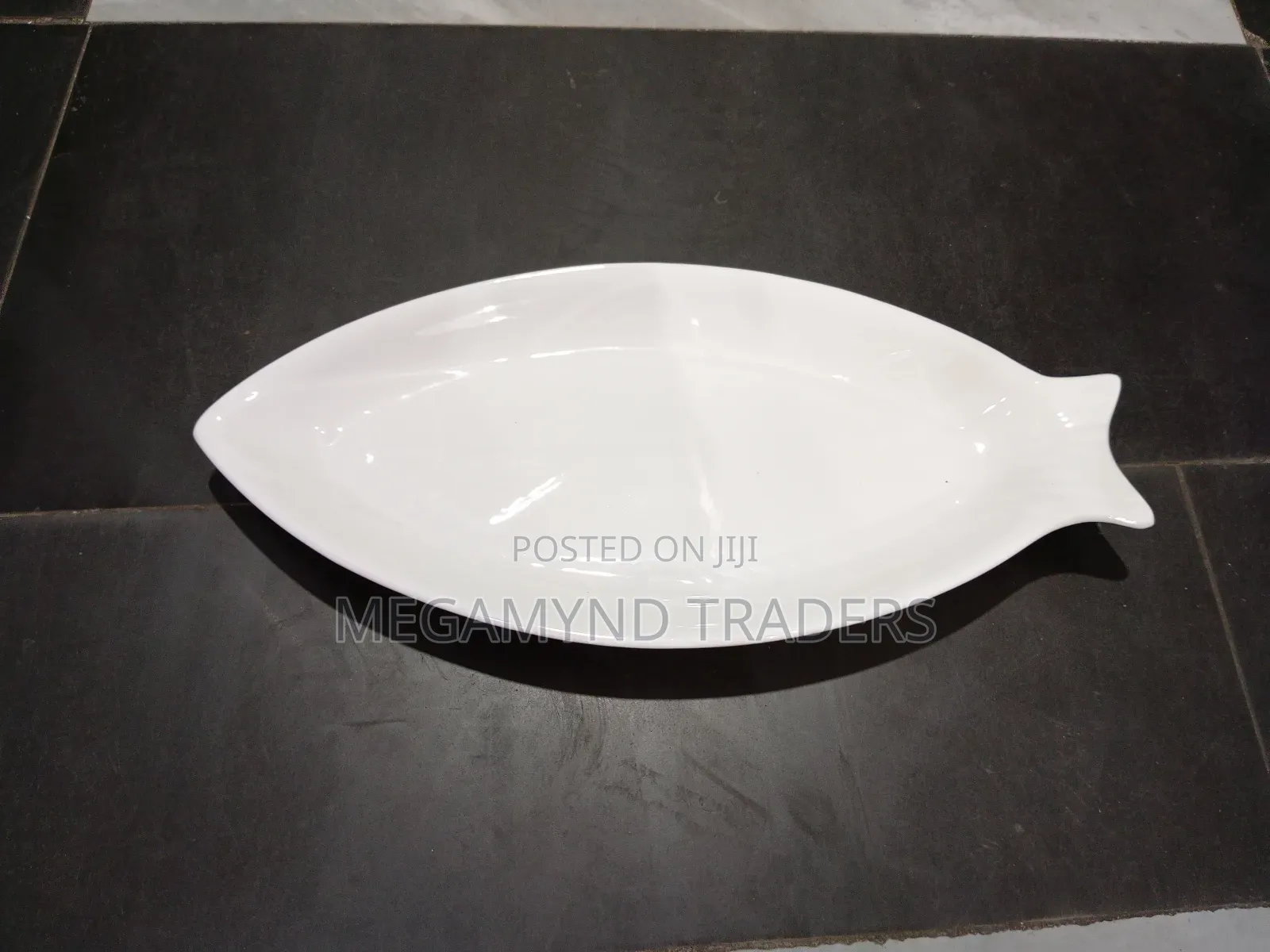 Fish Plate Melamine Size 15inch