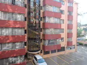 3bdrm Apartment in Kusi Lane Highridge for sale