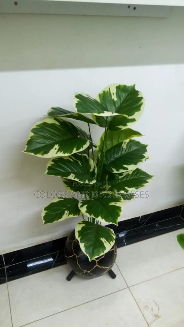 Beautiful Flower and Vase KSH - main view