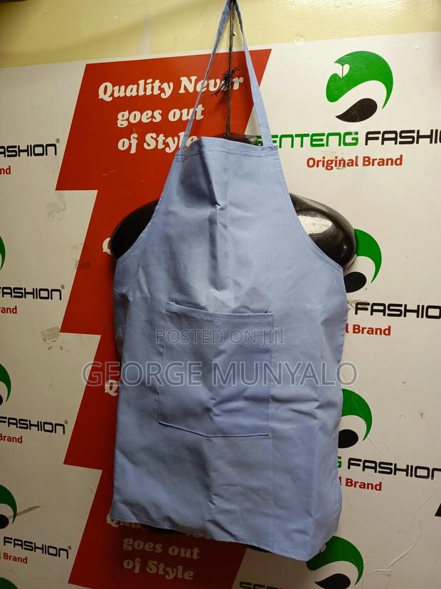 Plain Kitchen Blue Aprons - thumbnail 2
