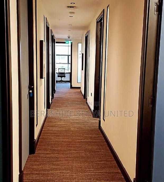 GRADE a Offices in a Nice Location-All INCLUSIVE - thumbnail 2