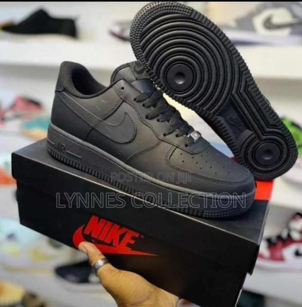 Original Airforce 1 Black And White - main view