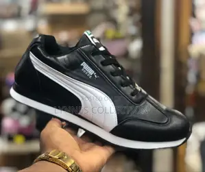 Puma Suede Sneakers