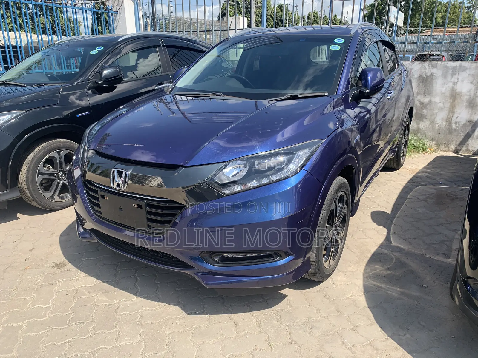 Honda Vezel 1.5 Hybrid 2WD 2017 Matt Black