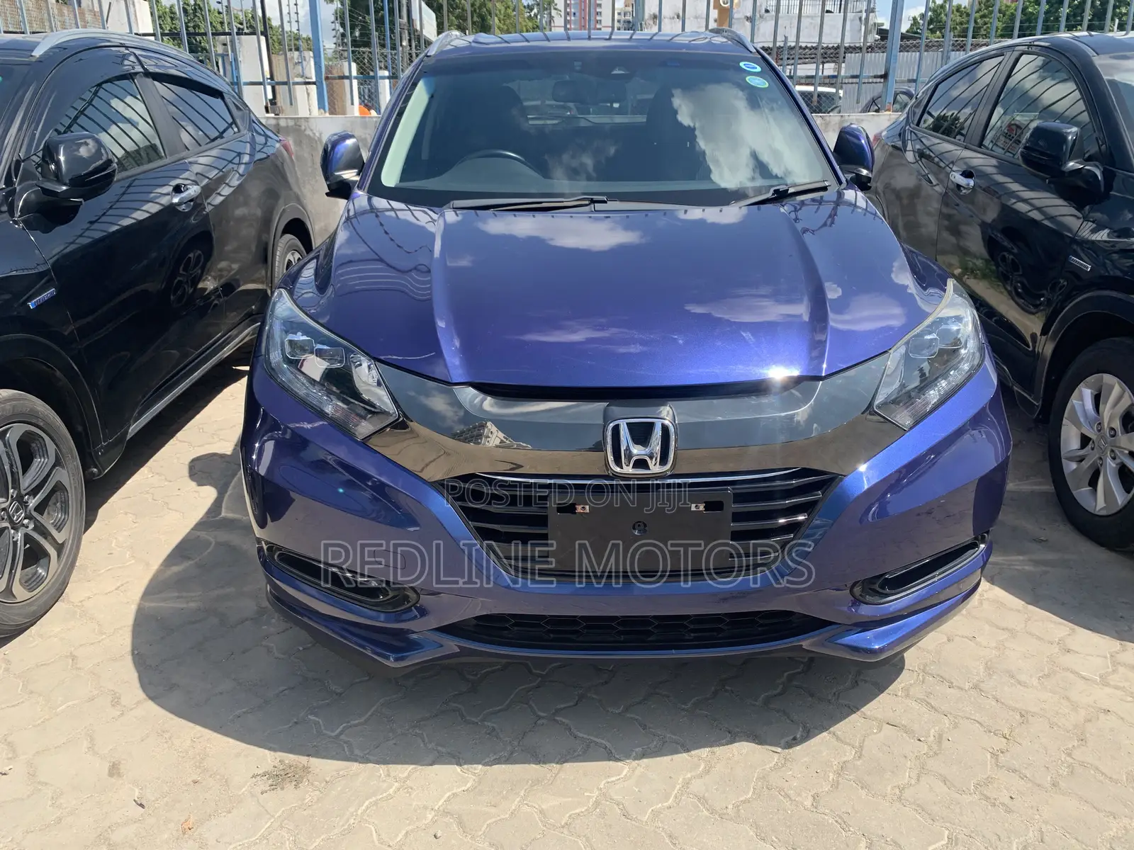 Honda Vezel 1.5 Hybrid 2WD 2017 Matt Black