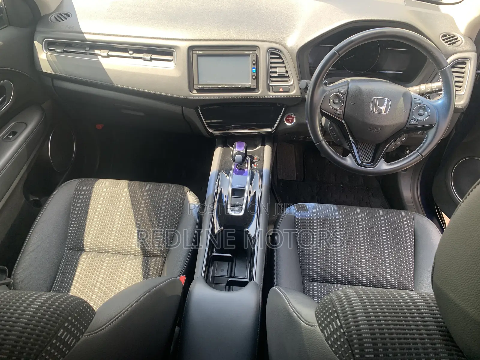 Honda Vezel 1.5 Hybrid 2WD 2017 Matt Black