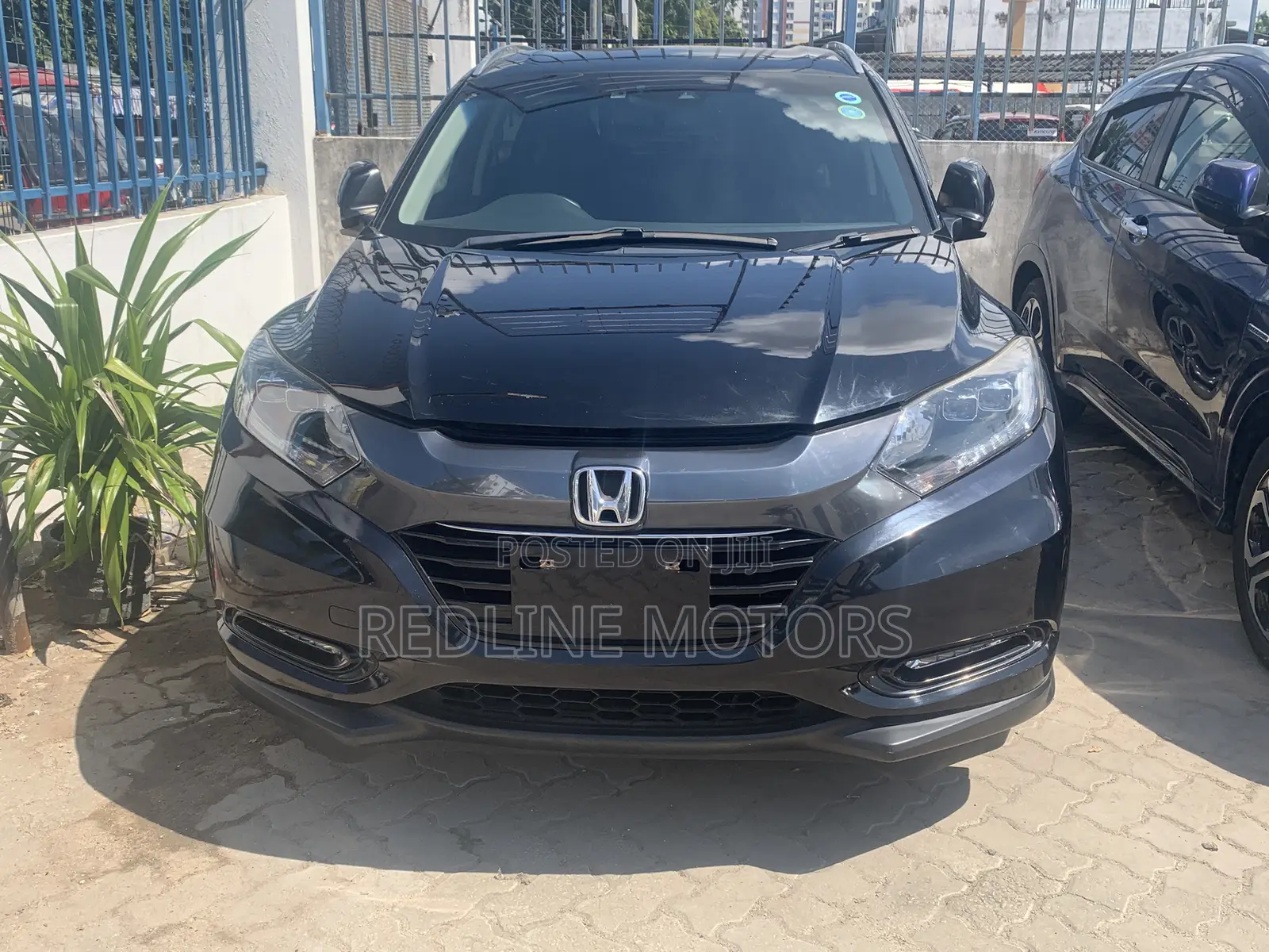 Honda Vezel 1.5 Hybrid 2WD 2017 Black