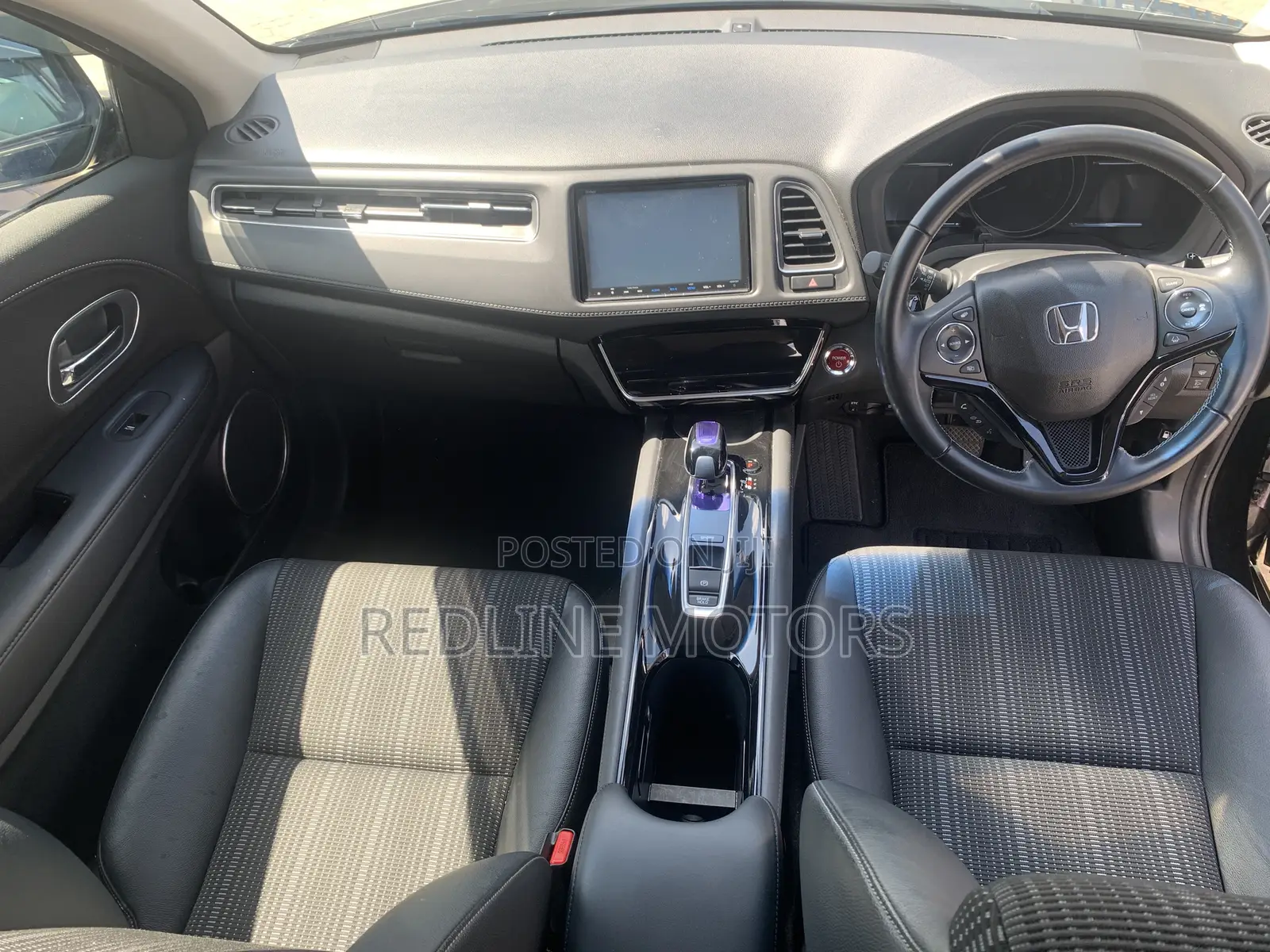 Honda Vezel 1.5 Hybrid 2WD 2017 Black