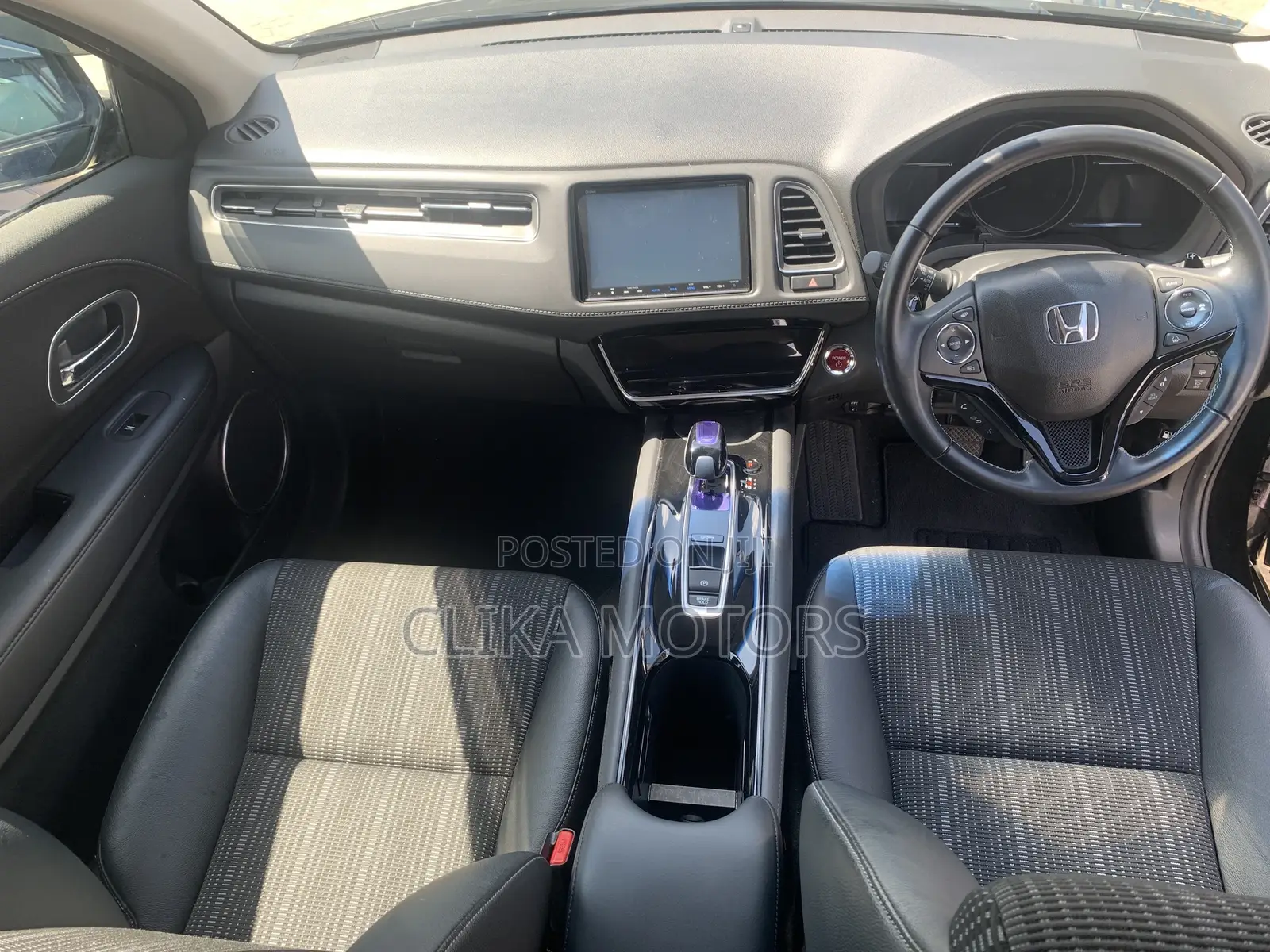 Honda Vezel 1.5 Hybrid 2WD 2017 Black