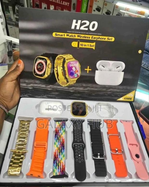 H20 Ultra Smart Watch With Bluetooth Wireless Earphones