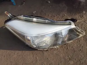 Juwella Vitz Headlights RHS 2012 Non Xenon