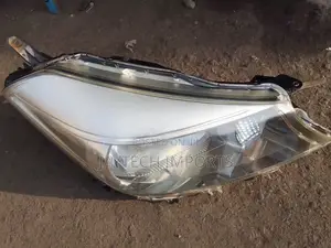 Juwella Vitz Headlights RHS 2012 Non Xenon