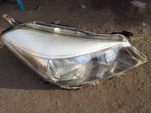 Juwella Vitz Headlights RHS 2012 Non Xenon