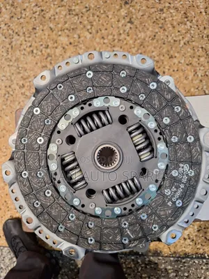 1gd/2gd Genuine Hillux REVO Clutch Set Cover and Disc