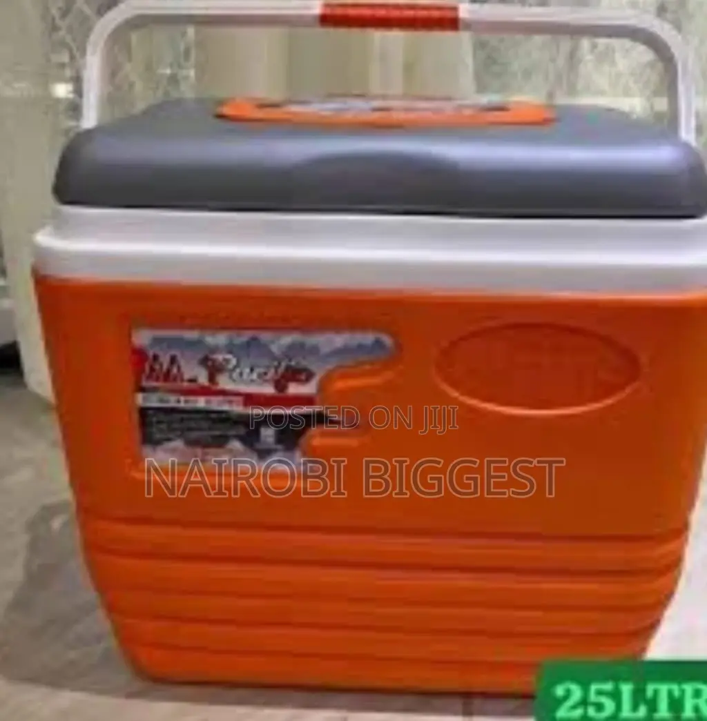 Pacific Premier 48l Cooler Box