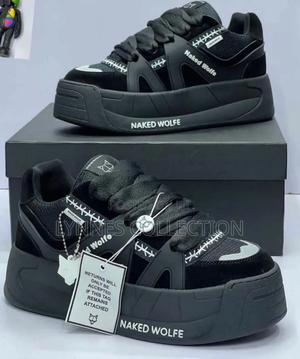 Naked Wolfe - thumbnail 2