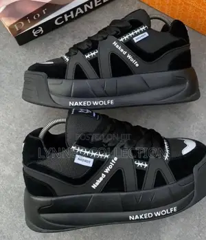 Naked Wolfe