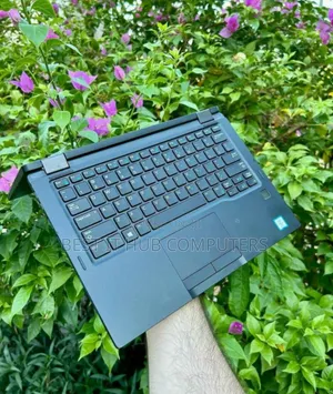 Laptop Dell Latitude 7390 8GB Intel Core i5 SSD 256GB