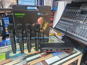 Shure 4 in 1 Wireless With Briefcase GLXD94