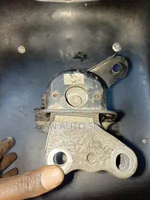 Engine Mounting 2zr/3zr Premio