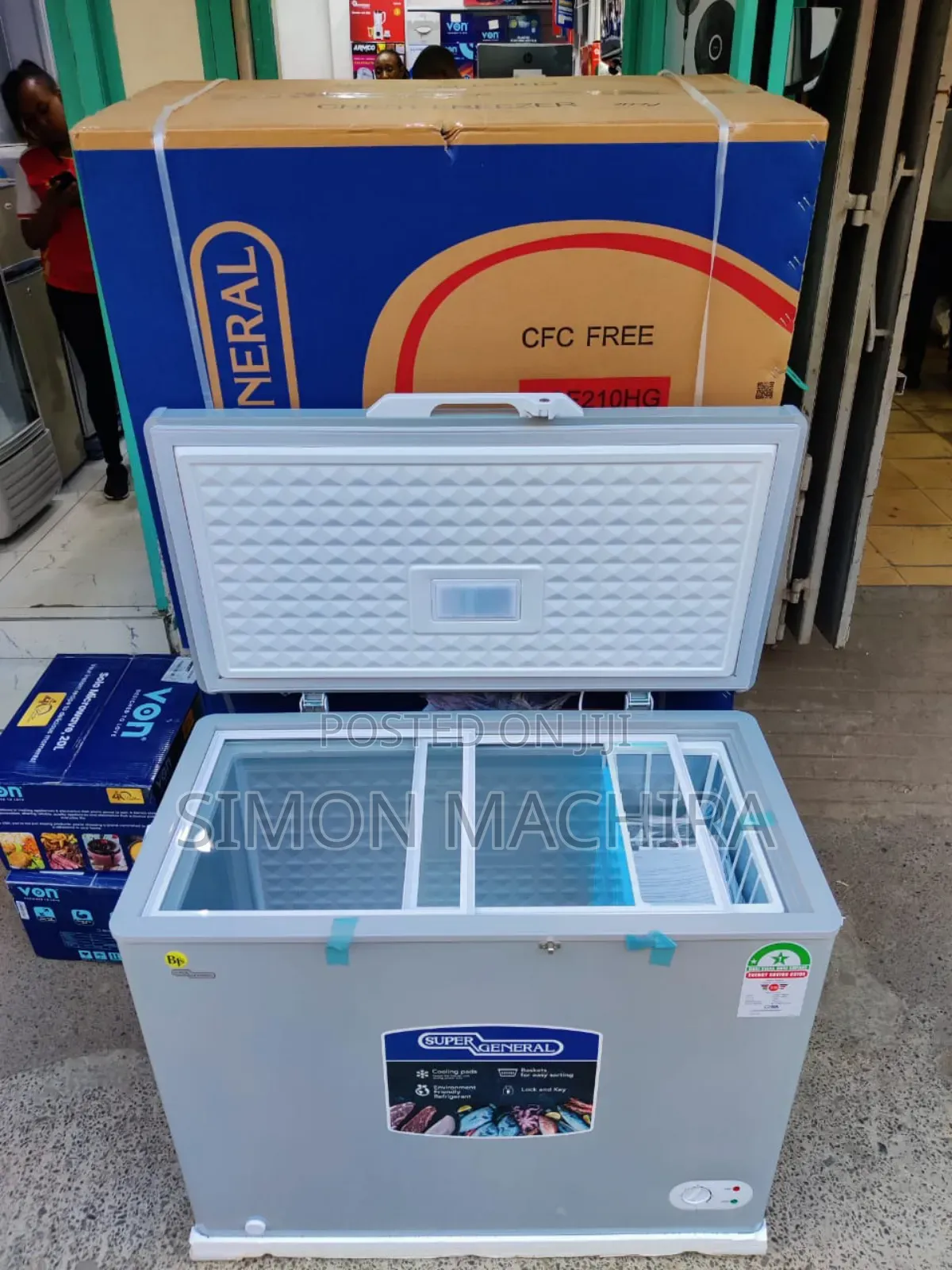 Chest Freezer 210L BJS