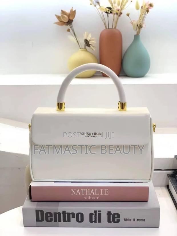 Classy Slingbags - main view