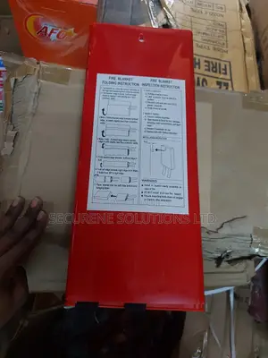 Fire Blanket Fire Blanket.
1.8m*1.8m
6ft*6ft