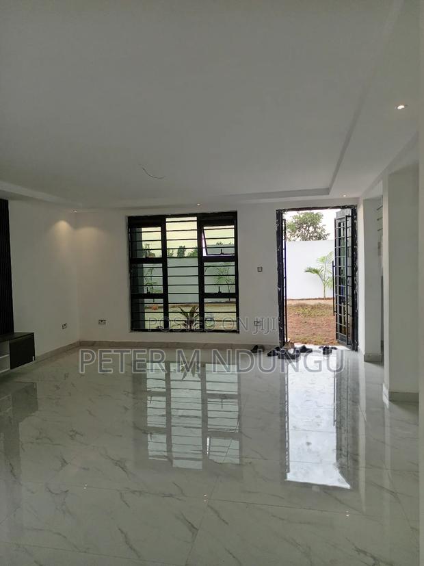 5bdrm Maisonette in Mugutha, Ruiru for sale - thumbnail 11