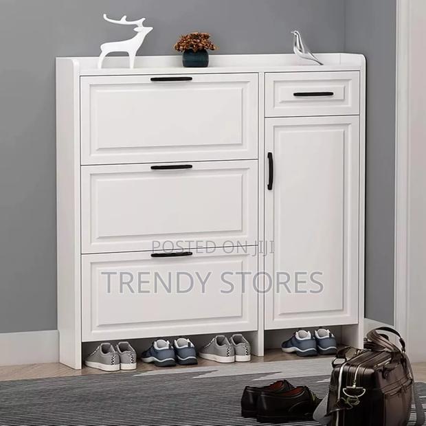 Bucket Flip Shoe Cabinet - thumbnail 2