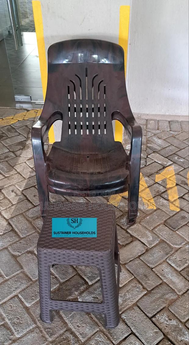 Relaxo Plastic Chairs With Bamboo Plastic Stools Sets - thumbnail 2