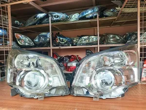 Toyota Noah 2012 Zenon Headlights Shinny Reflector