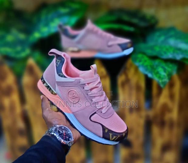 Luis Vuitton Sneakers - main view