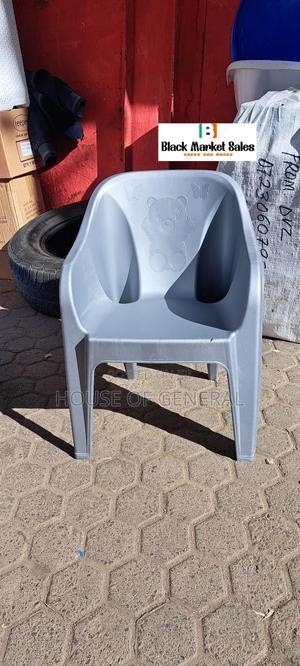 Gray Children Plastic Chair - thumbnail 2
