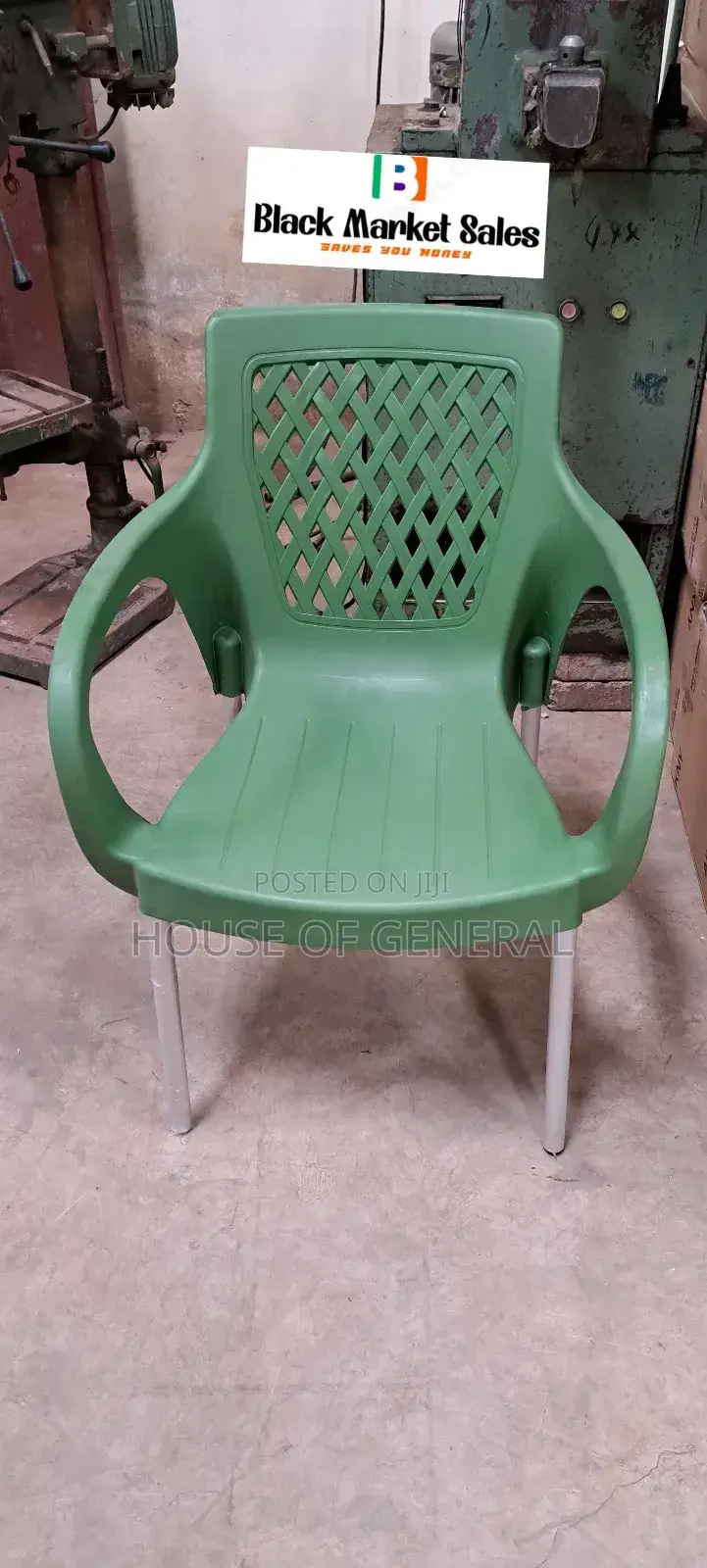 Jungle Green Plastic Chair With Metal Legs