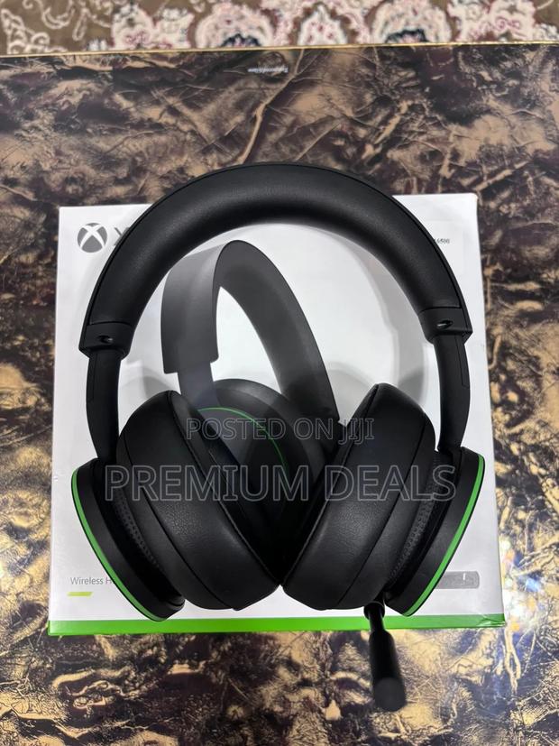 Ex Uk Xbox Series X Together With Headphones All Complete. - thumbnail 3