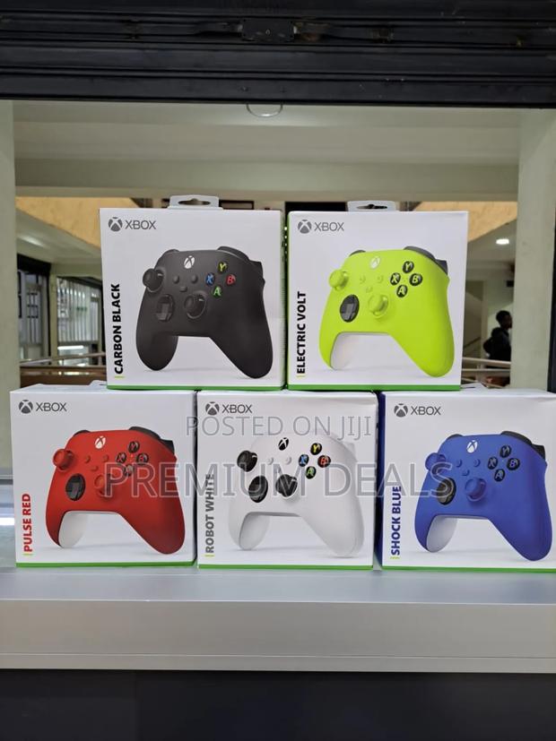 Xbox Series Original Controllers Available.