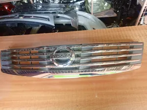 Nissan Sylphy N17 2010 Front Grill