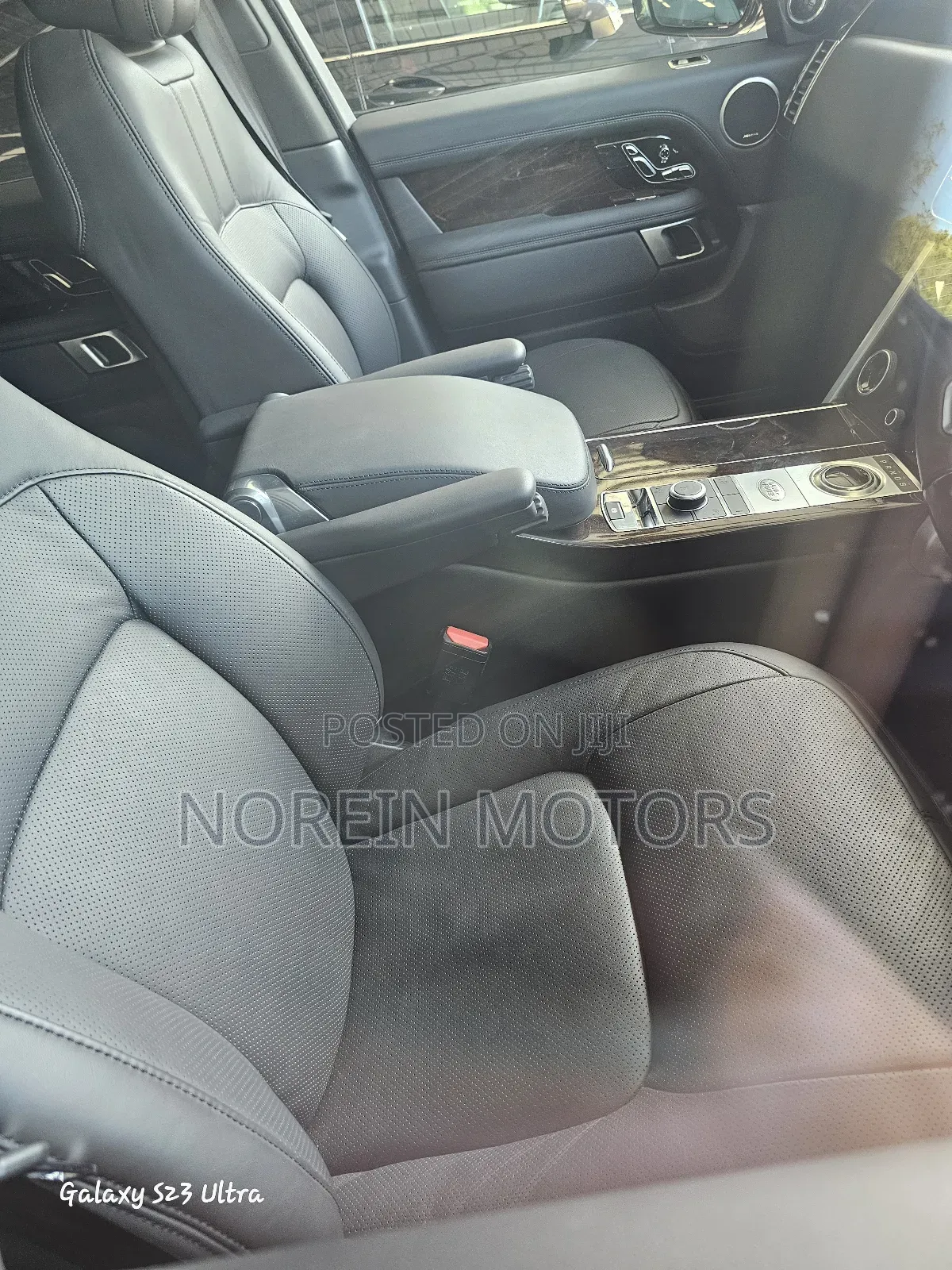 Land Rover Range Rover Vogue 2019 Purple