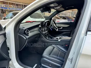 Mercedes-Benz GLC-Class 2018 White