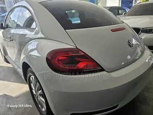 Volkswagen Beetle 2017 White