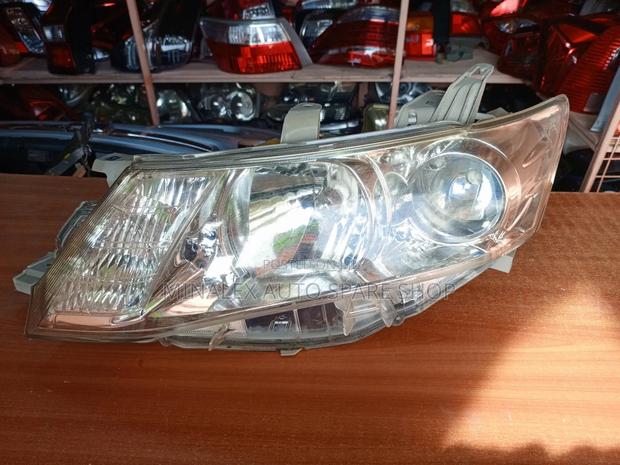Allion 260 Nonzenon Headlights Complete With Bulbs - thumbnail 2