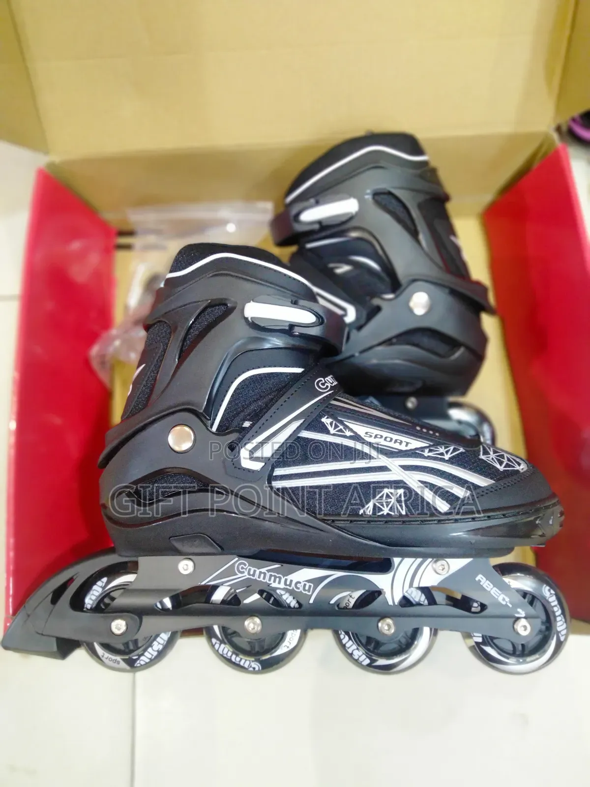 Size 43-45 Professional Adults Skates Shoes